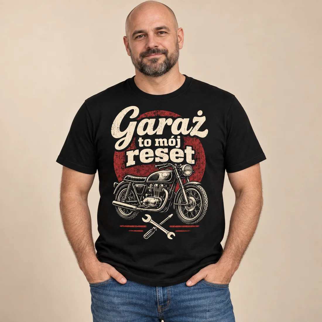 Koszulka męska Garaż to mój reset — wizualizacja na modelu